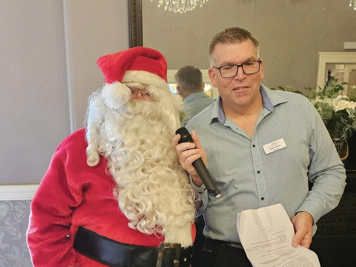 Group of WAM Volunteers, taken from the Women and Mentoring Website. 